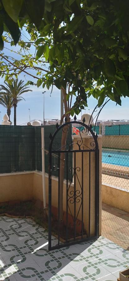 Apartement A La Mata ตอร์เรเวียคา ภายนอก รูปภาพ