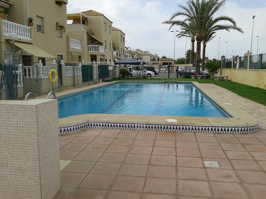Apartement A La Mata ตอร์เรเวียคา ภายนอก รูปภาพ