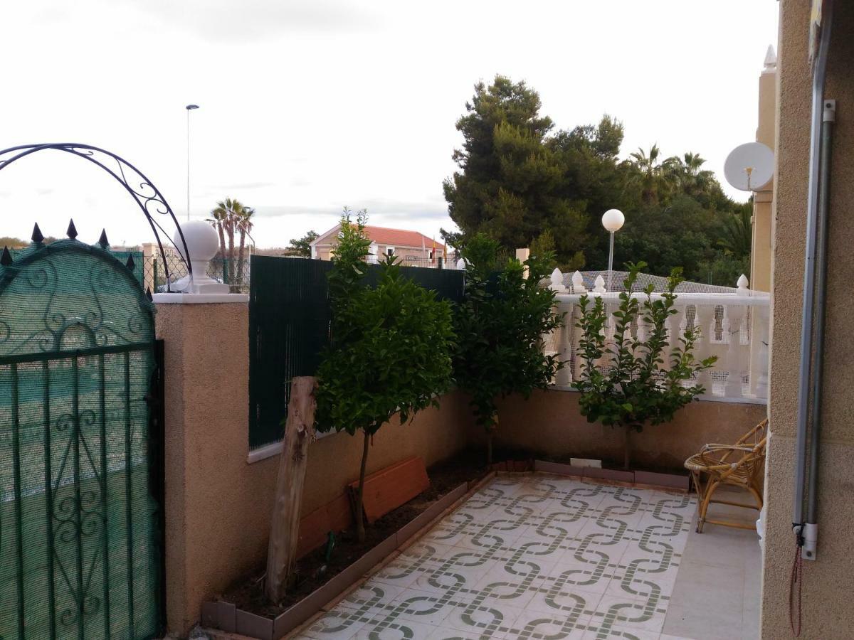 Apartement A La Mata ตอร์เรเวียคา ภายนอก รูปภาพ