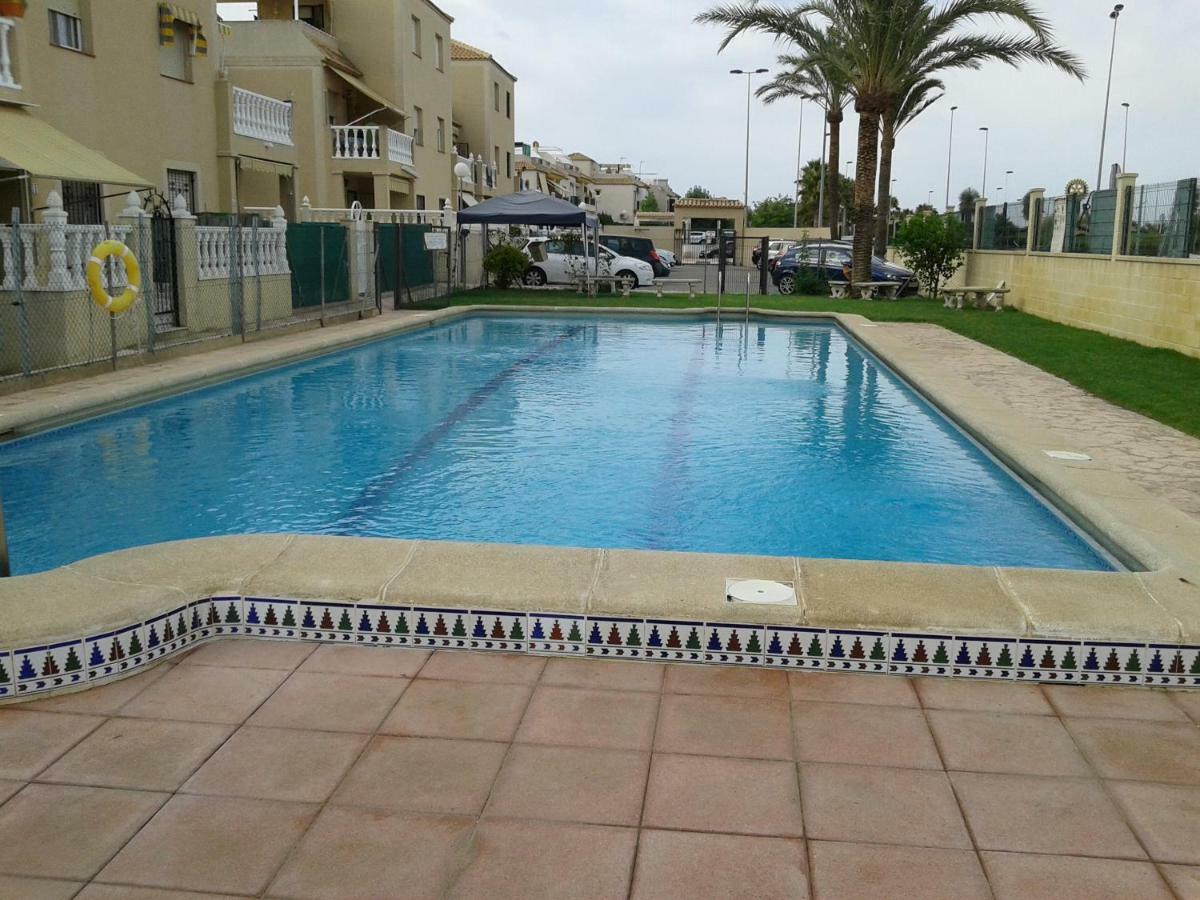 Apartement A La Mata ตอร์เรเวียคา ภายนอก รูปภาพ